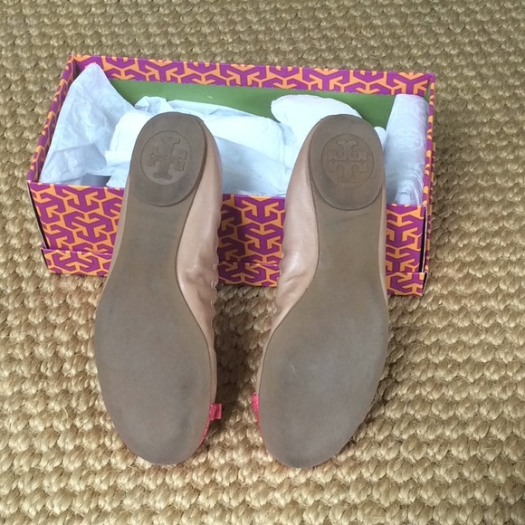 💕HOST PICK💕Tory Burch Romy Elastic Cap Toe Flat - Size 7 - Picture 3 of 4